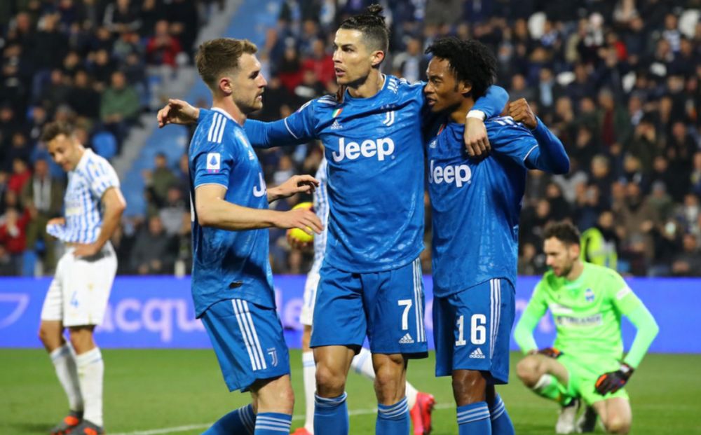  色当小镇球队创纪录，意丙黑马连签三将  